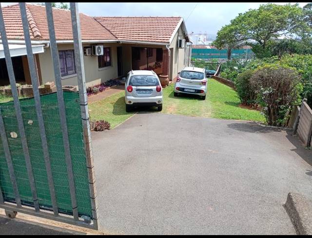 3 BEDROOM HOUSE FOR SALE IN BLUFF